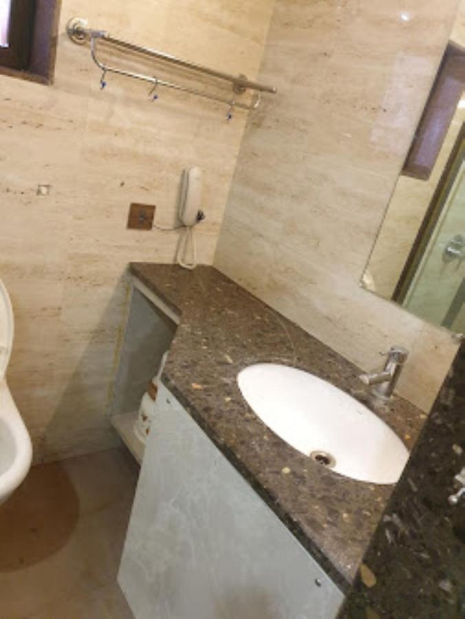 Hotel Radhe Ананд Екстер'єр фото
